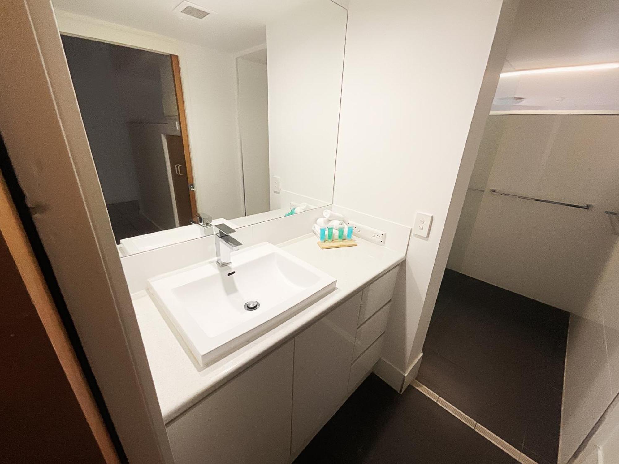 Tiki Hotel Apartments Surfers Paradise Χρυσή Ακτή Εξωτερικό φωτογραφία