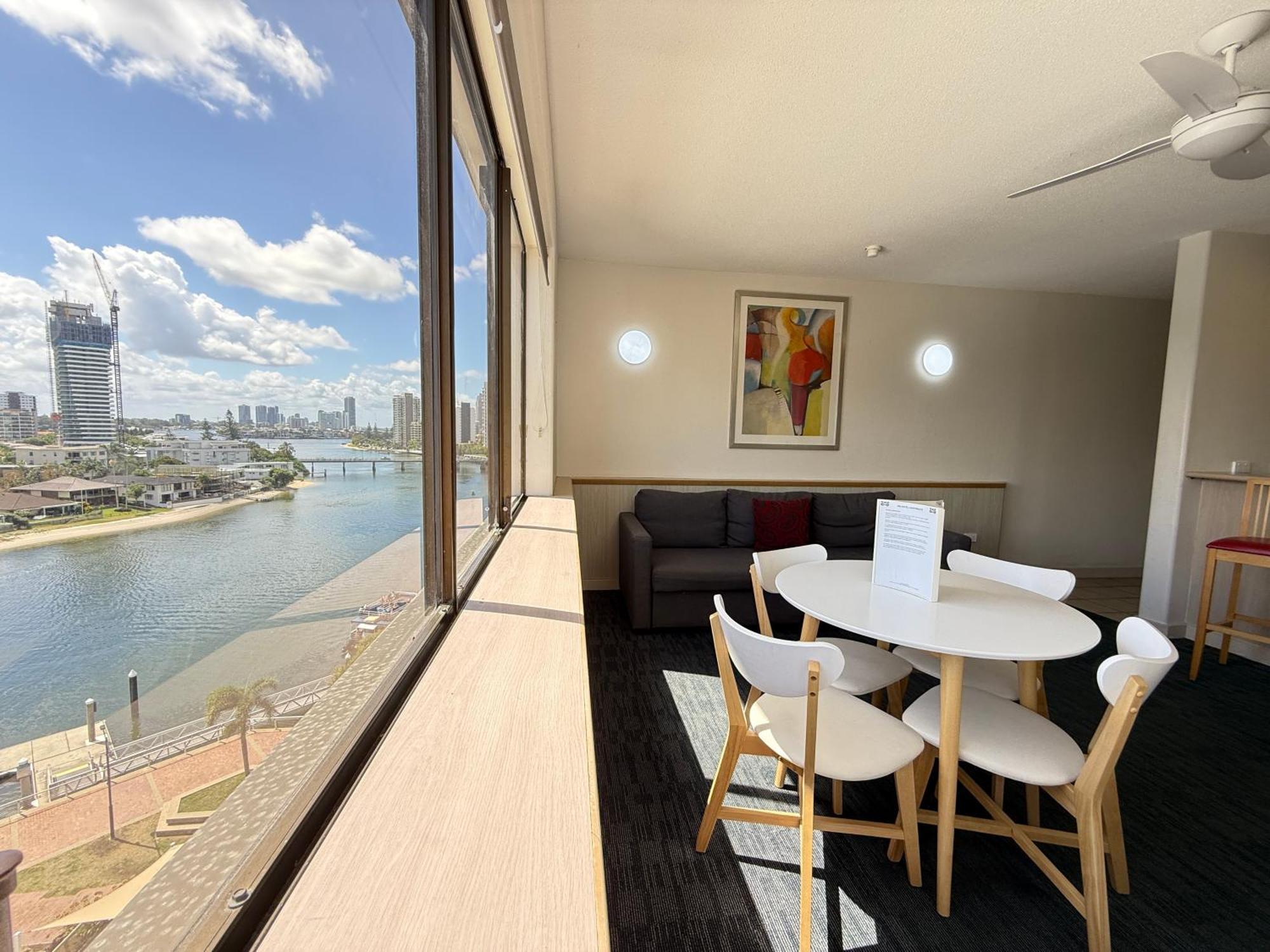 Tiki Hotel Apartments Surfers Paradise Χρυσή Ακτή Εξωτερικό φωτογραφία