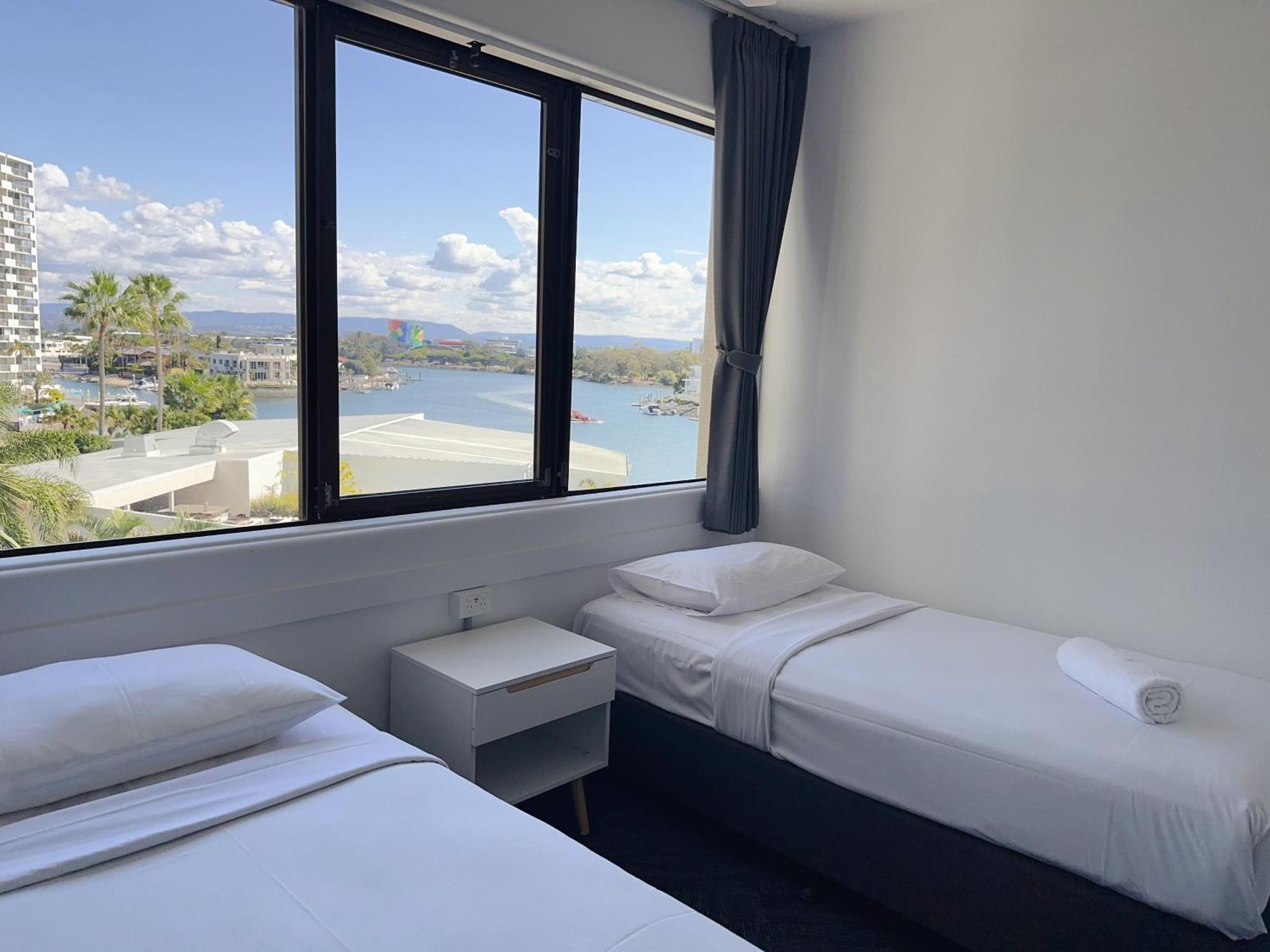Tiki Hotel Apartments Surfers Paradise Χρυσή Ακτή Δωμάτιο φωτογραφία