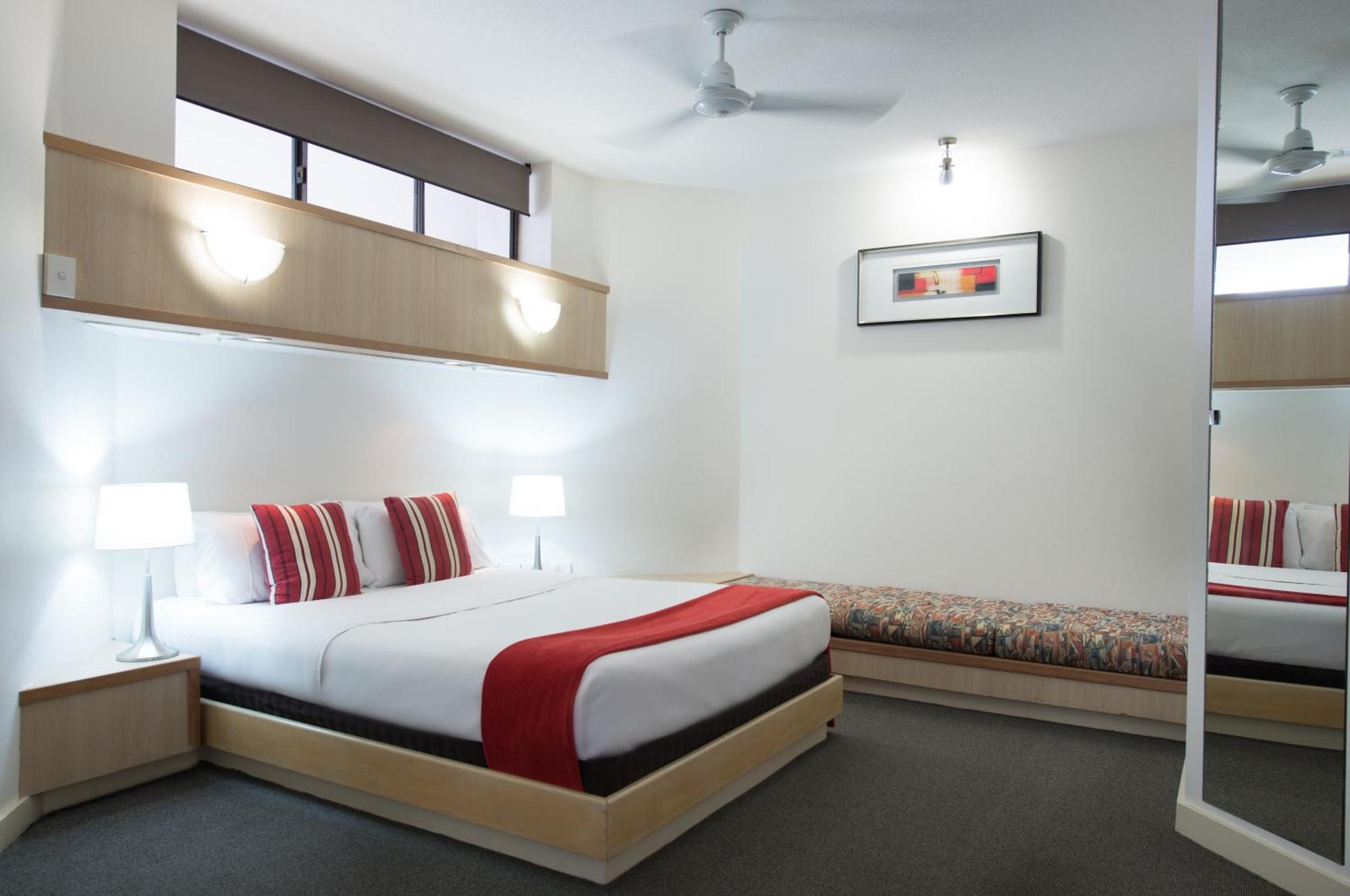 Tiki Hotel Apartments Surfers Paradise Χρυσή Ακτή Εξωτερικό φωτογραφία