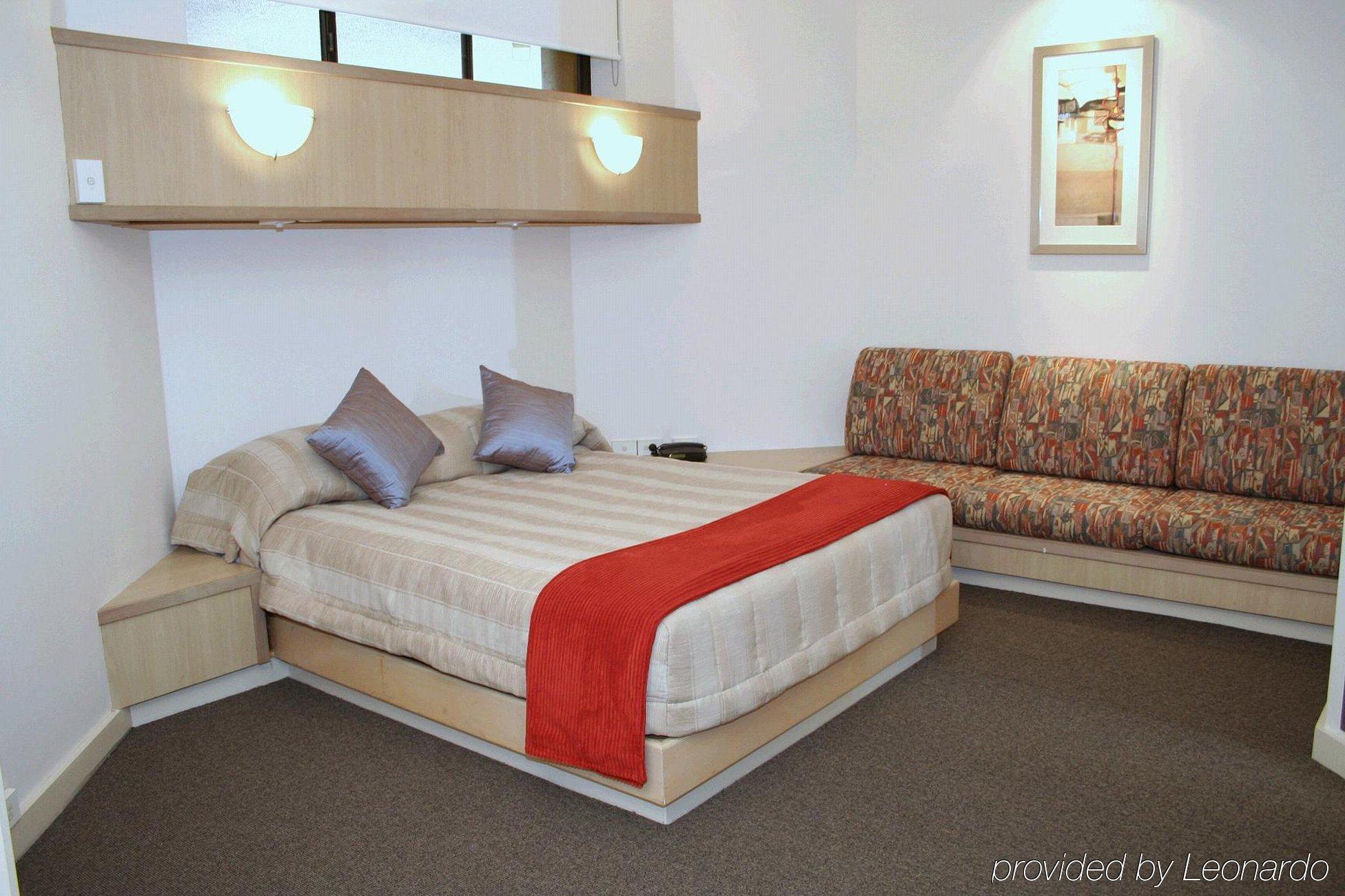 Tiki Hotel Apartments Surfers Paradise Χρυσή Ακτή Εξωτερικό φωτογραφία