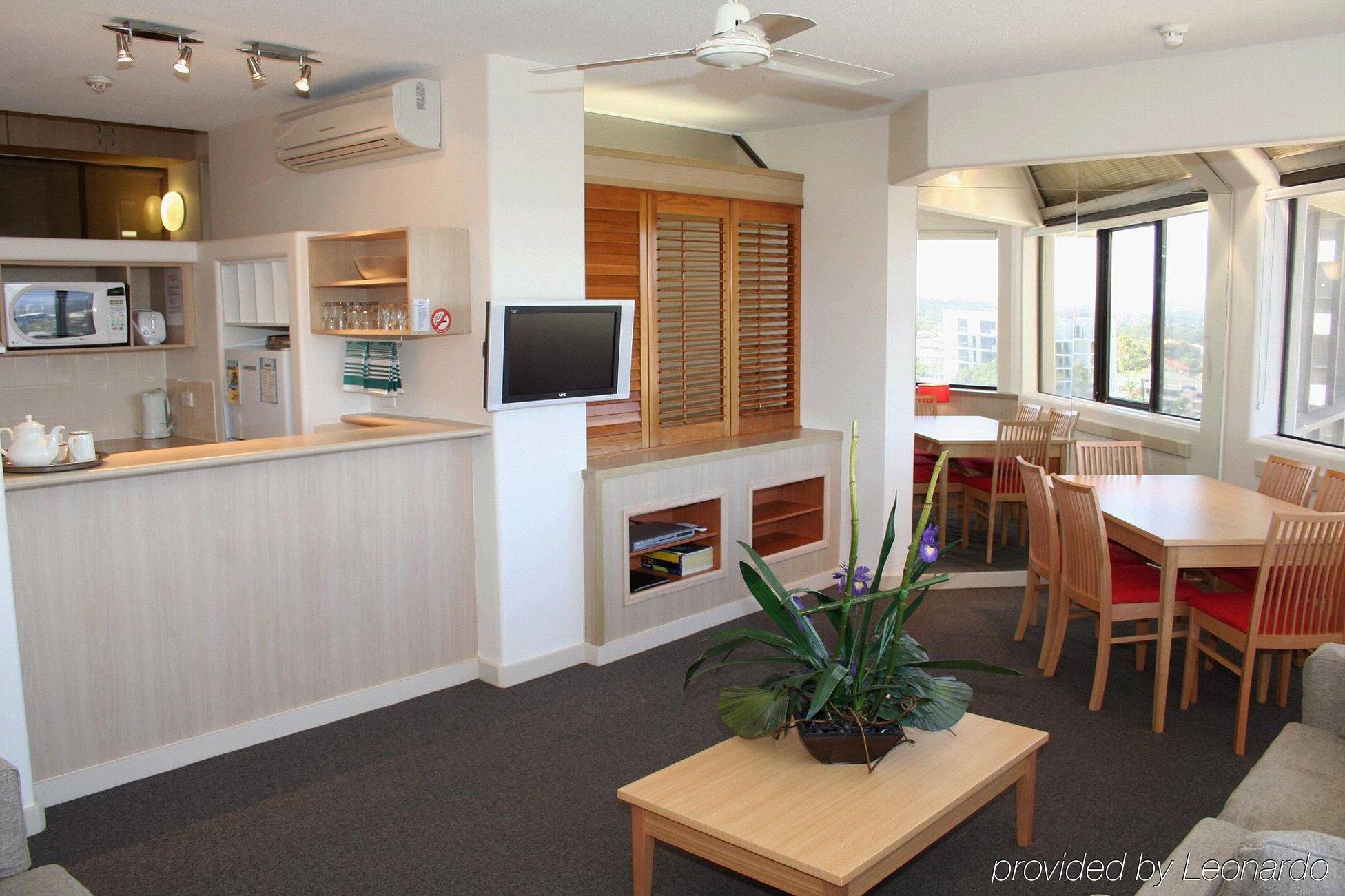 Tiki Hotel Apartments Surfers Paradise Χρυσή Ακτή Εξωτερικό φωτογραφία