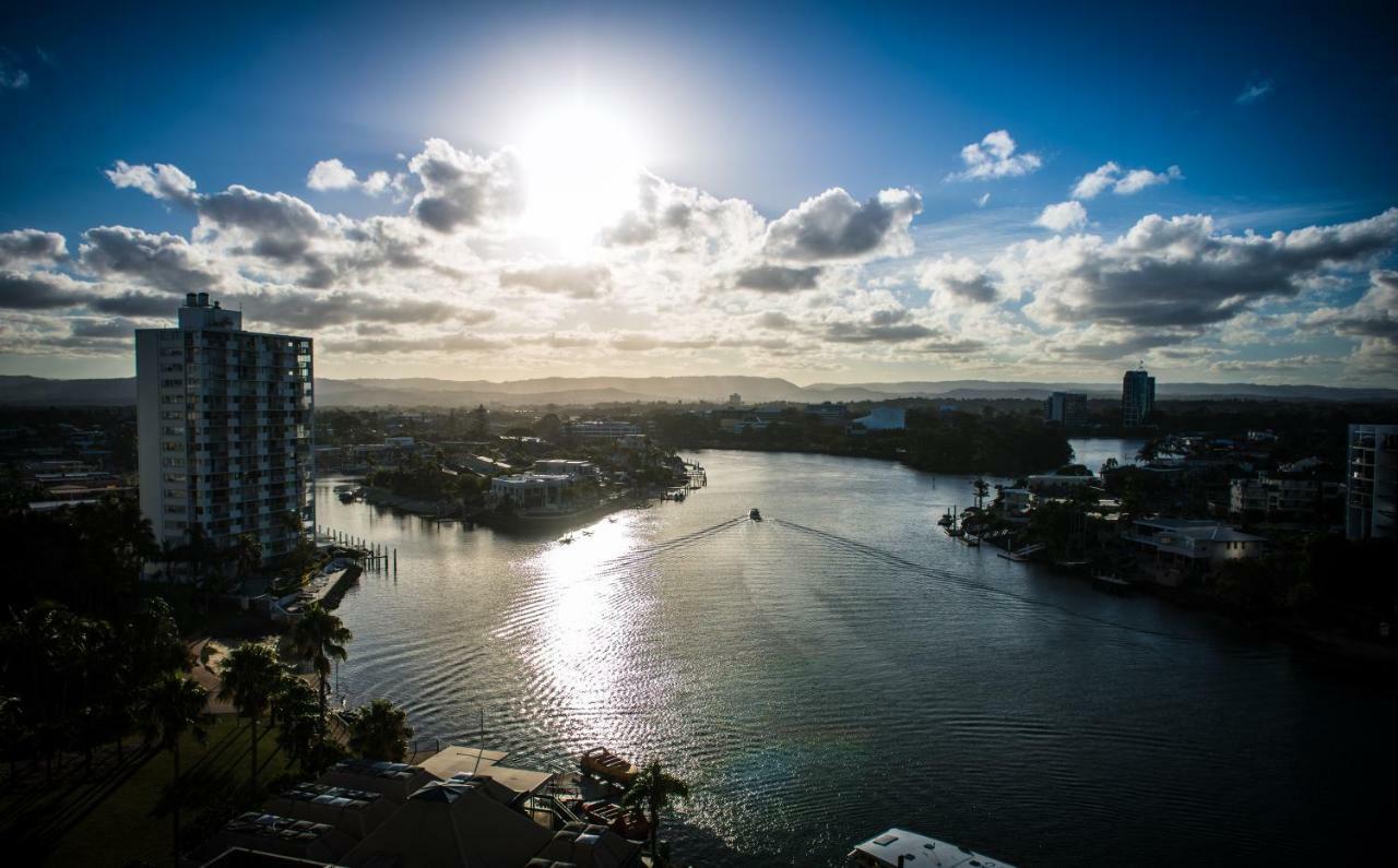 Tiki Hotel Apartments Surfers Paradise Χρυσή Ακτή Εξωτερικό φωτογραφία